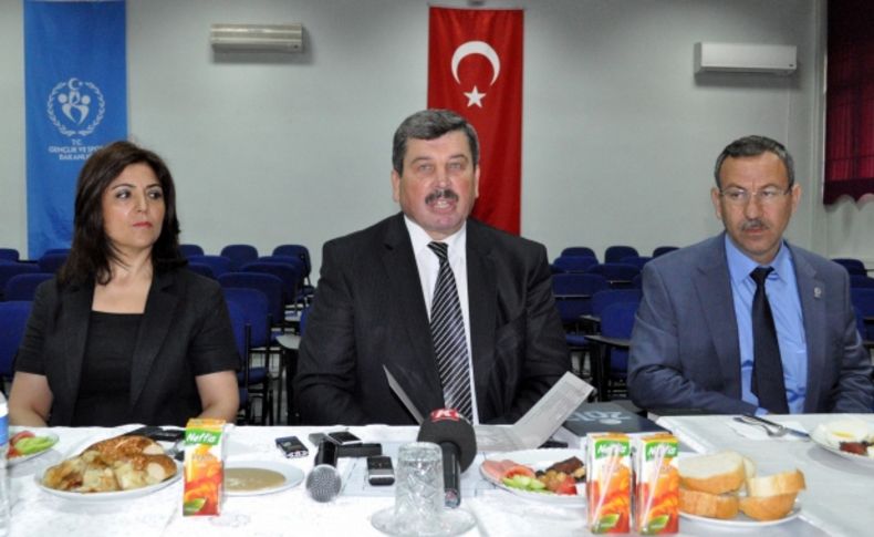 Balıkesir Atatürk Stadı ışıklandırılıyor