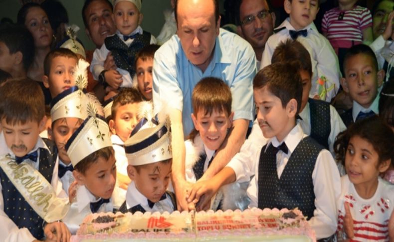 Balıkesir Belediyesi 65 çocuğu sünnet ettirdi