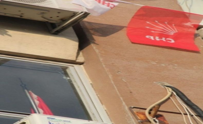 Balıkesir'de CHP Merkez İlçe binasına silahlı saldırı