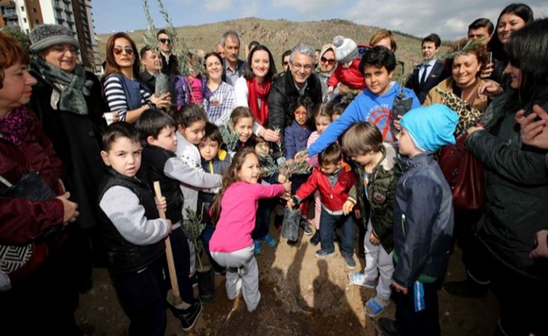 ‘Barış fidanları’ toprakla buluştu