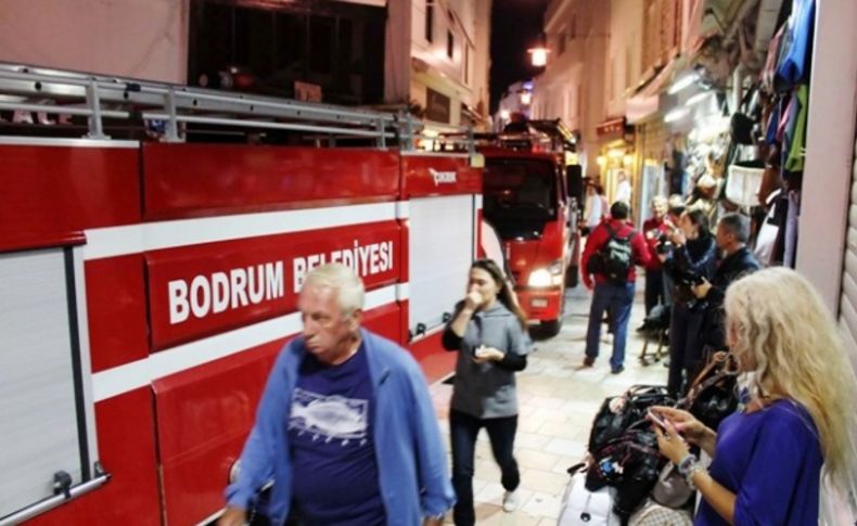 Barlar Sokağı'nda yangın paniği
