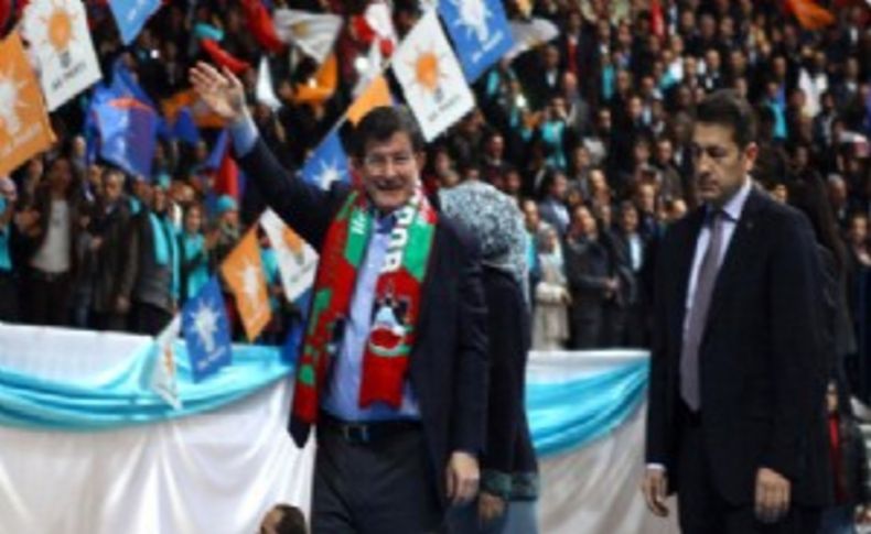Başbakan Davutoğlu'ndan Diyarbakır mesajları