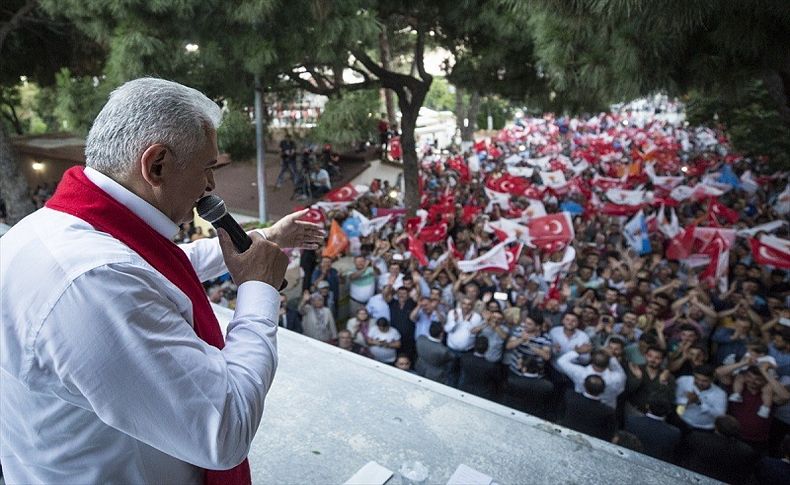 Başbakan Yıldırım Bayındır'da muhalefete yüklendi