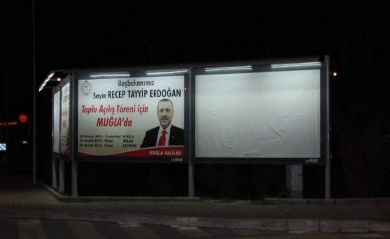 Başbakan Öncesi Muğla’Da 'etek Boyu' Tartişmasi (Ek Fotoğraf)