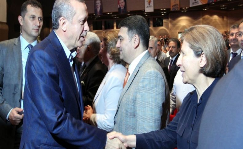 Başbakan partililerle bayramlaştı