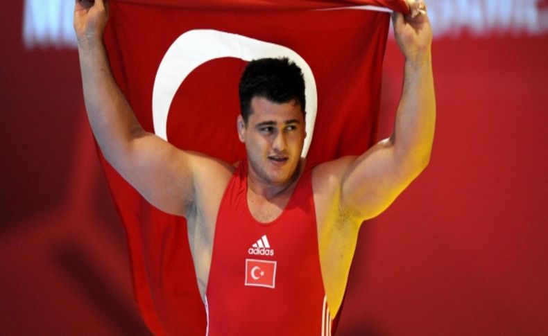 Başbakan Yardımcısı Bozdağ’dan, güreşçi Kayaalp’e moral desteği
