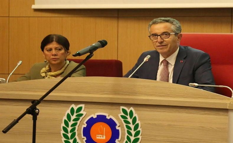 Başkan Arda'dan AK Partili üyelere eleştiri: Vatandaşın dertleriyle ilgilenin