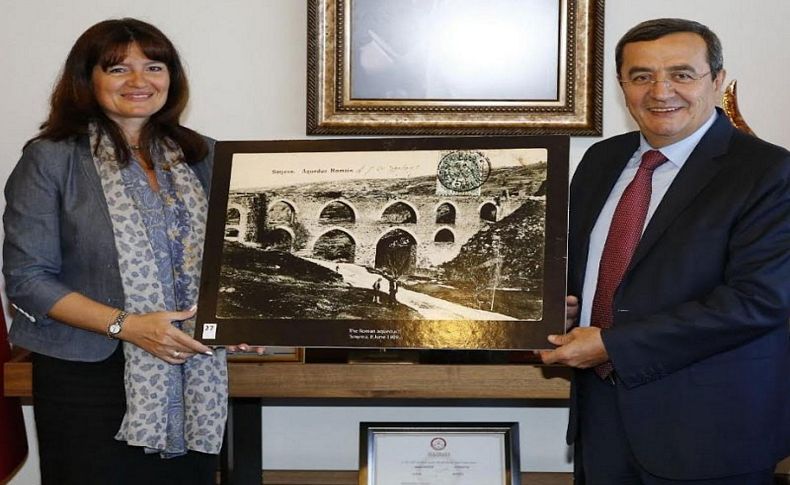 Başkan Batur Başkonsolos Papoulia'yı ağırladı