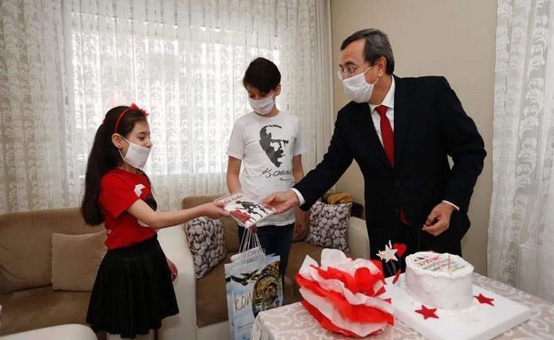 Başkan Batur’dan 23 Nisan sürprizi