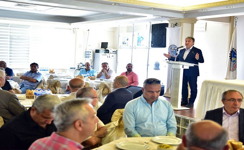 Başkan İduğ esnafın sofrasına konuk oldu