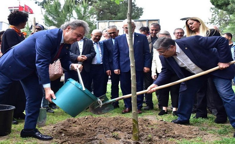 Başkan İduğ 'Yeniden Yeşil Bornova' için düğmeye bastı