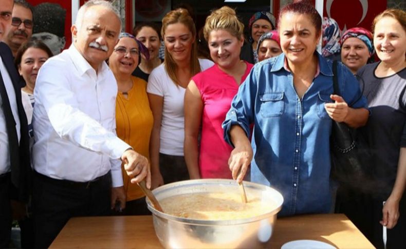 Başkan Karabağ aşure kardı!