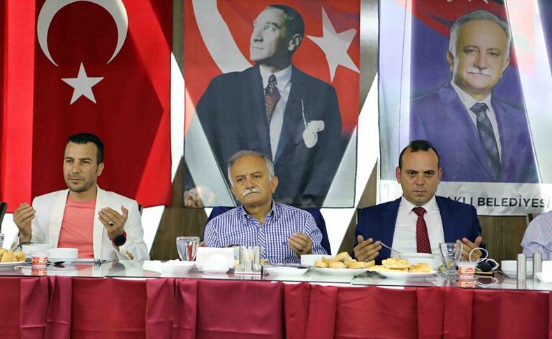 Başkan Karabağ iftarını Balıkesirlilerle açtı