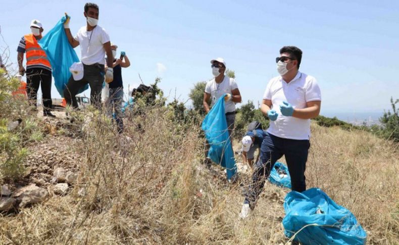 Başkan Kılıç çevre gönüllüleriyle 3 kamyon çöp topladı