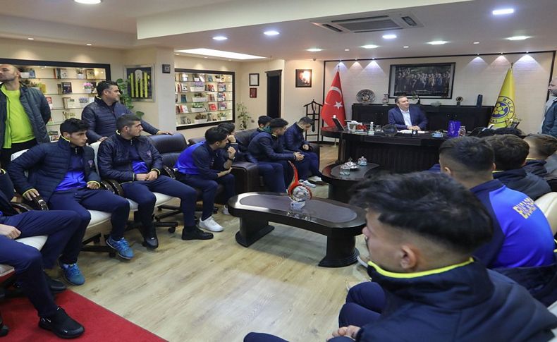 Başkan Piriştina'dan tam destek... Bucaspor sahipsiz değildir