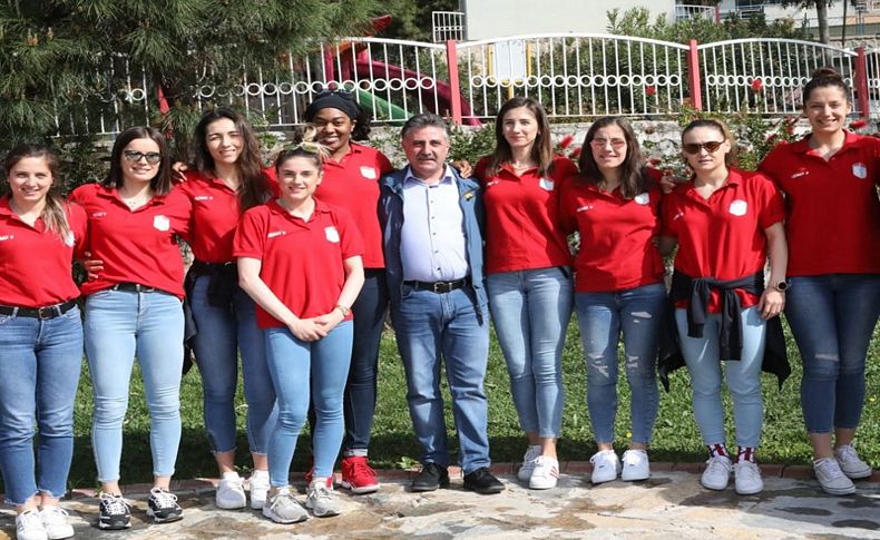 Başkan Sandal'dan basketbolculara moral