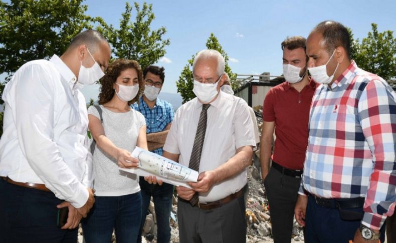 Başkan Selvitopu projeyi yerinde inceledi! Tamamlandığında çocuklar burayı çok sevecek!