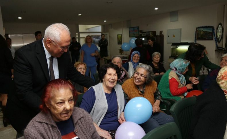 Başkan Selvitopu vefa örneği sergiledi