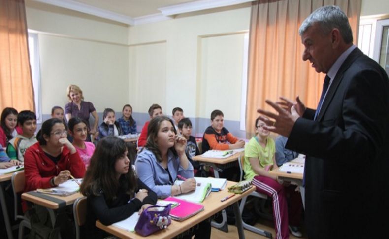 Başkan Şenol'dan öğrencilere çağrı