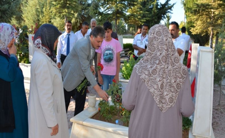 Başkan Ahmet Çakır, şehitler için dua etti
