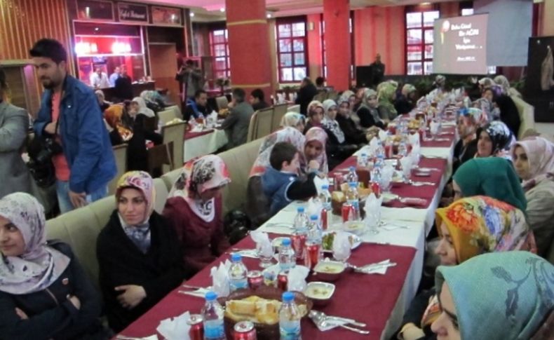 Başkan Arslan, Kur’an kursu öğreticileriyle yemekte buluştu