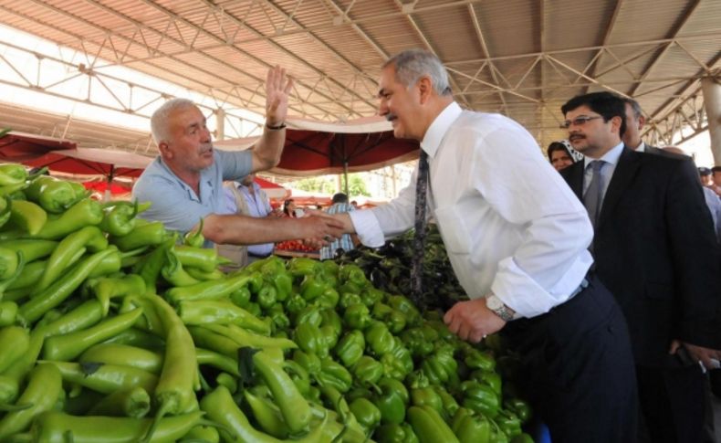 Başkan Kara, pazarcıların sorunlarını dinledi
