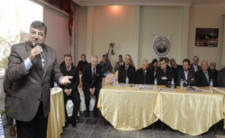 Başkan Sındır esnafın yanında
