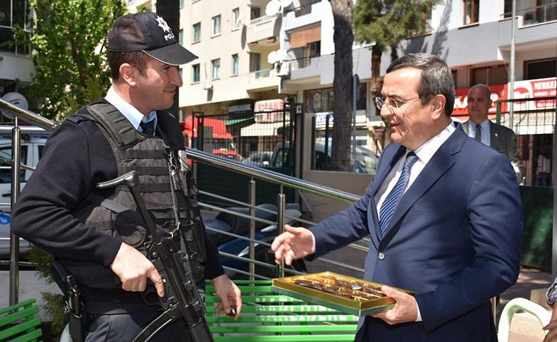 Batur'dan polise ziyaret
