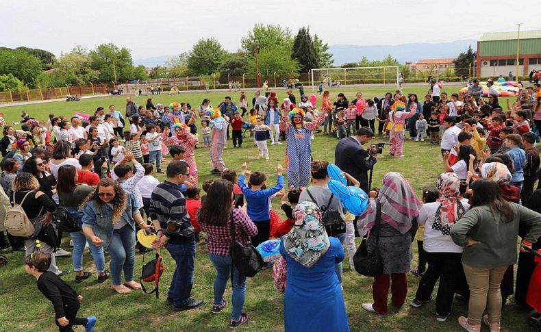 Bayındırlı çocuklar 23 Nisan’da doyasıya eğlendi