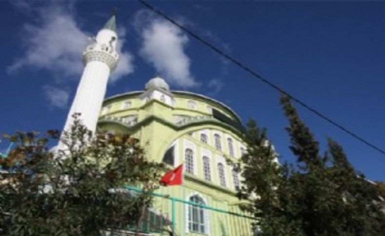 Bayraklı’da camiler Ramazan’a hazır