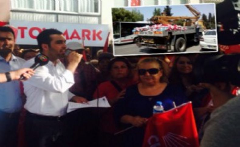 Karabağlar’da bayrak krizi: CHP'den sert tepki