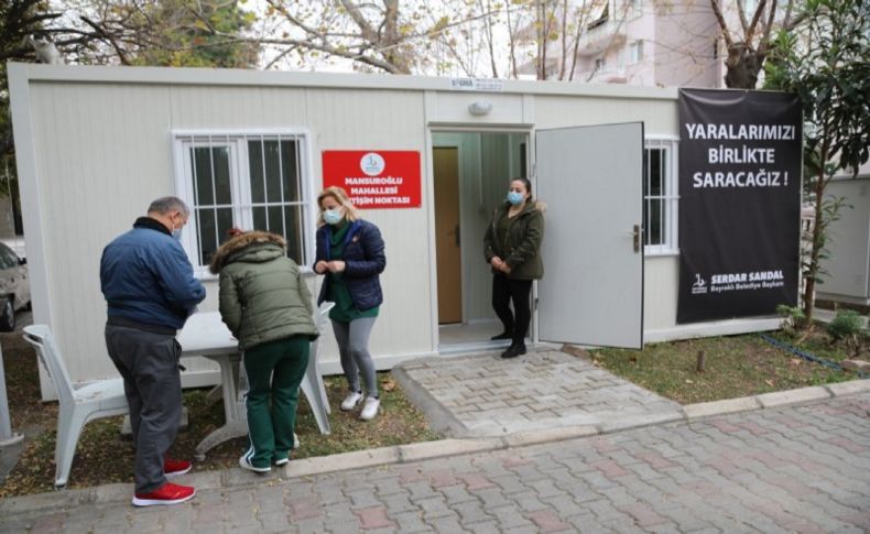 Bayraklı Belediyesi, ‘İletişim Noktaları’nda vatandaşı bilgilendiriyor
