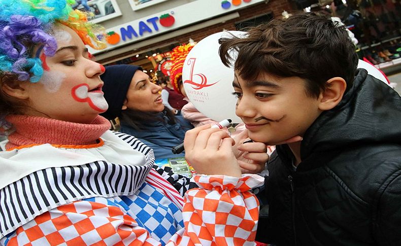 Bayraklı Belediyesi'nden yeni yıl sürprizi