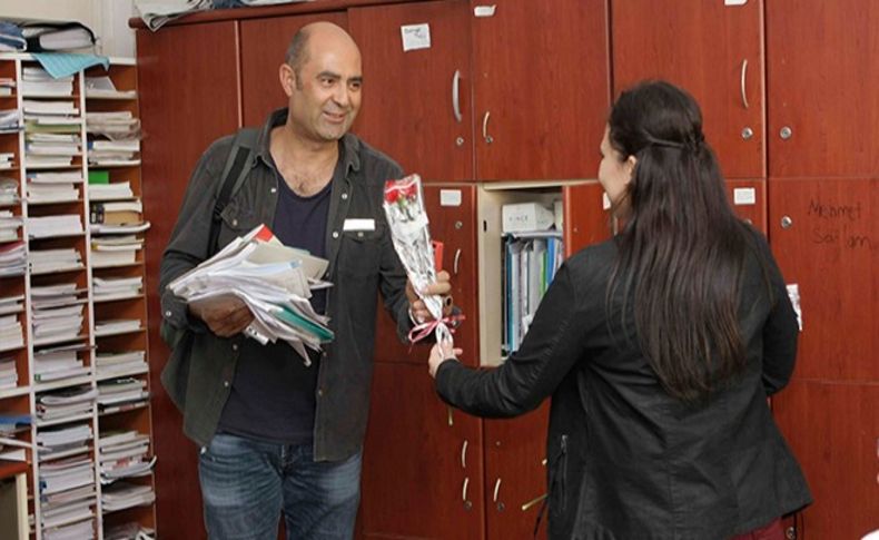 Bayraklı Belediyesi öğretmenlerini unutmadı