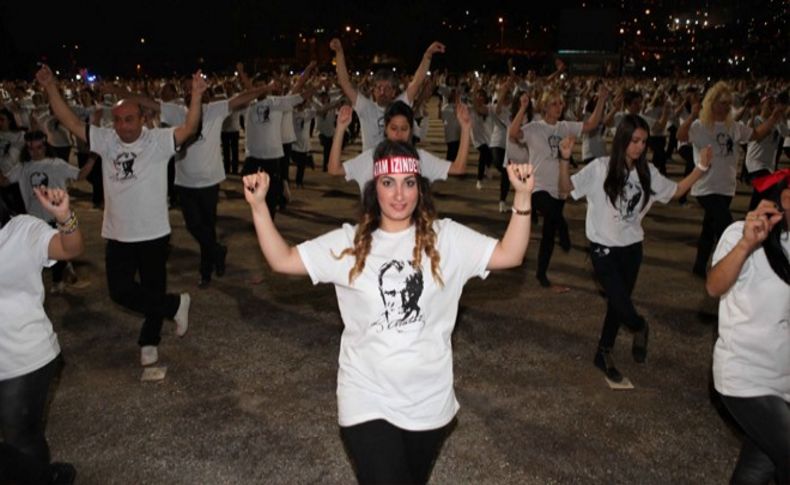 Bayraklı Cumhuriyet Bayramı’nı coşkuyla kutlayacak!