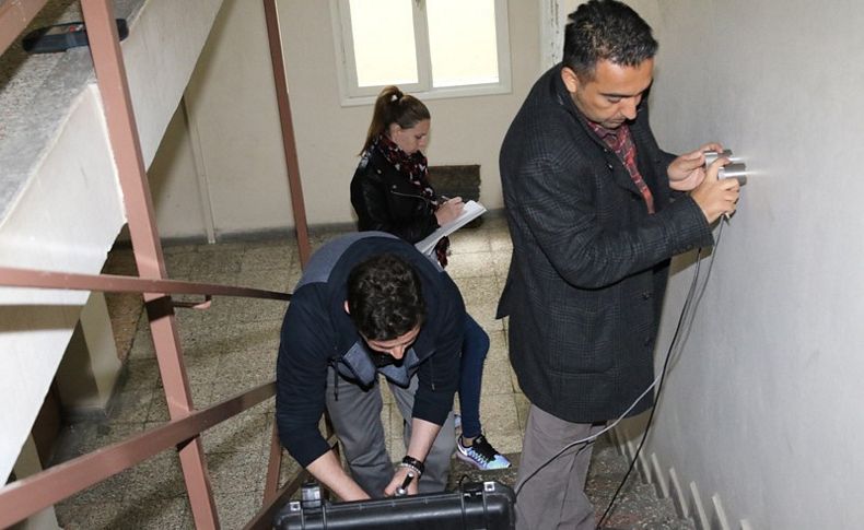 Bayraklı'da binalara dayanıklılık testi