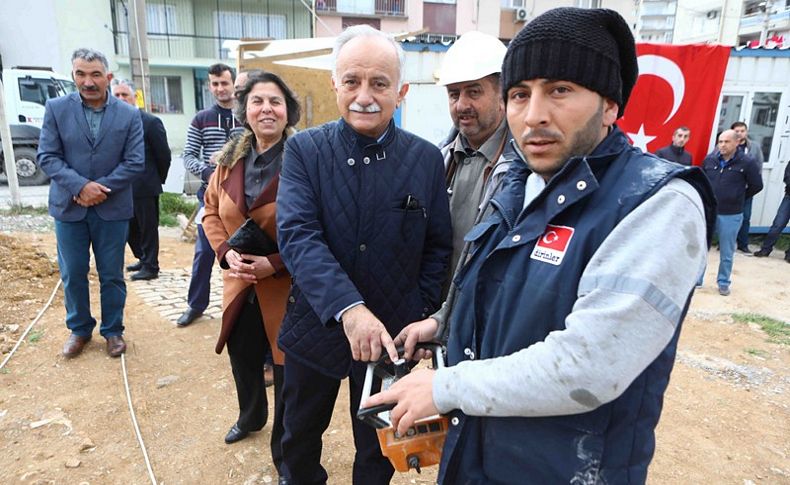 Bayraklı'ya yeni kültür merkezi