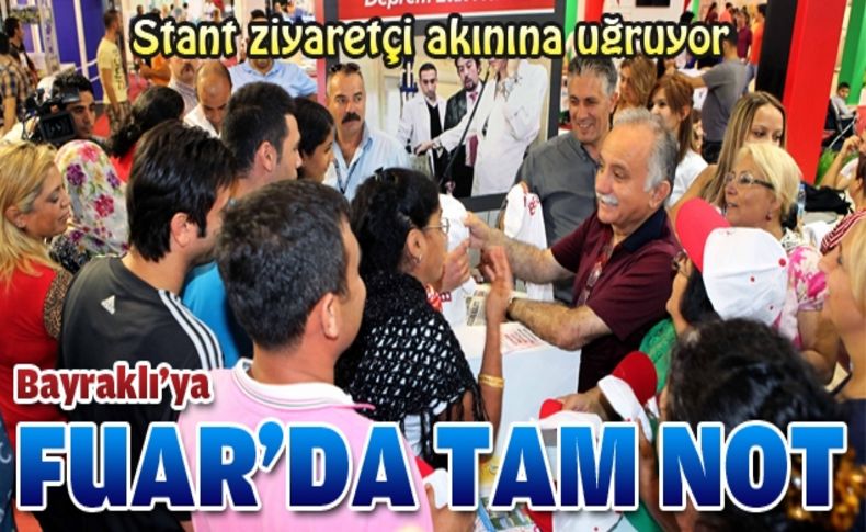 Bayraklı standında her gece bir eğlence