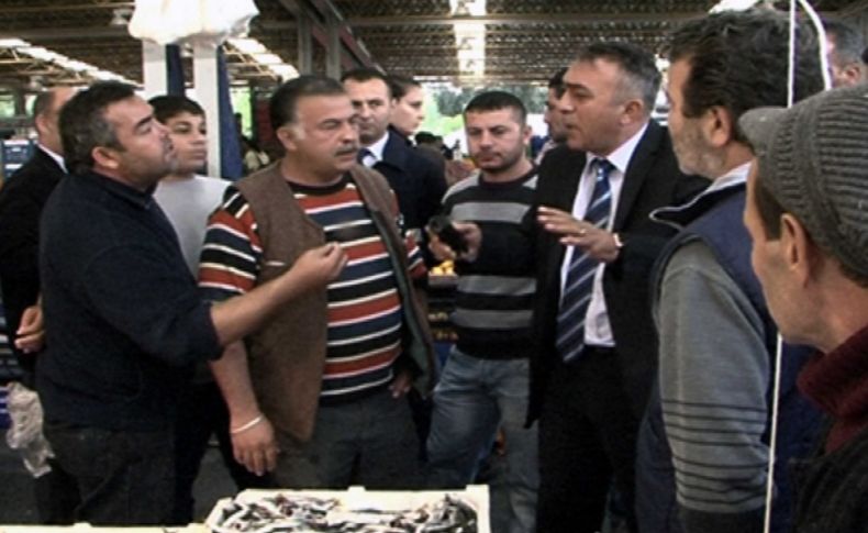 Bayraklı’da pazarlarda ‘’küçük balık’’ denetimi