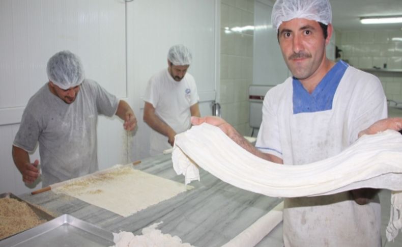 Bayramda artan baklava siparişleri yetiştirilmeye çalışılıyor