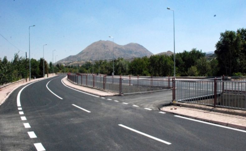 Becen ve Esenyurt mahallelerinde yollar asfaltlanıyor
