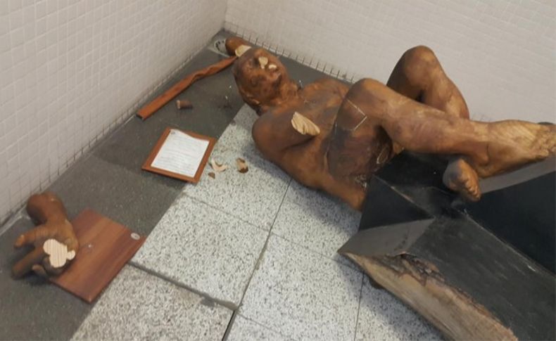 Belediye saldırının ardından kenti heykellerle donatacak