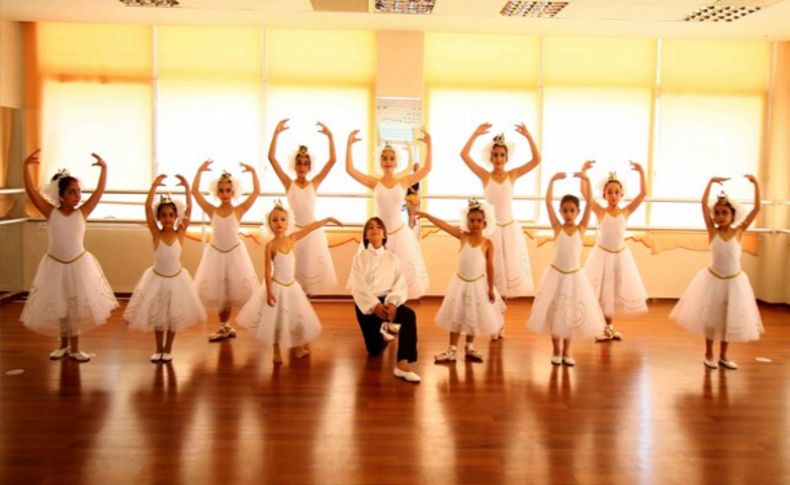 Bayraklı'da miniklerin şovu başladı