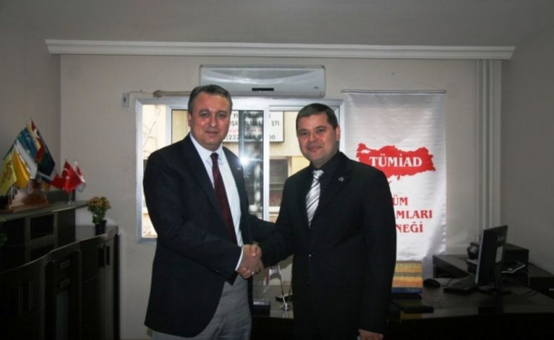 Bereket Arınç'a yüklendi, EXPO için sitem etti