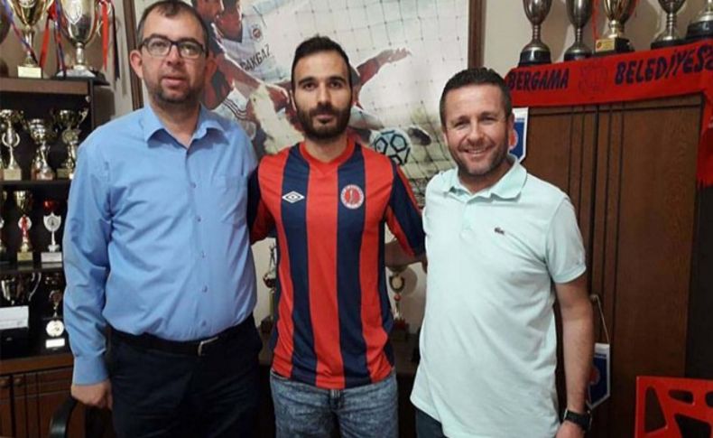 Bergama Belediyespor Hakan'la imzaladı