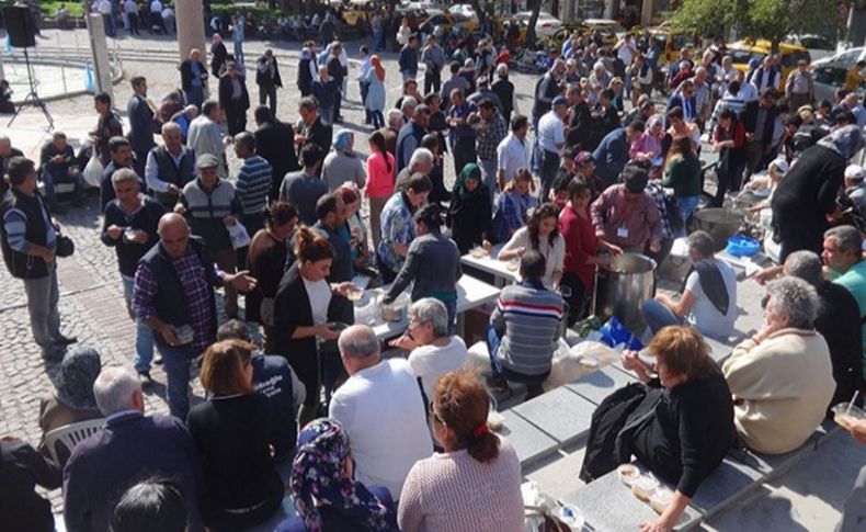 Bergama'da '8. Aşure Hayrı' etkinliği yapıldı