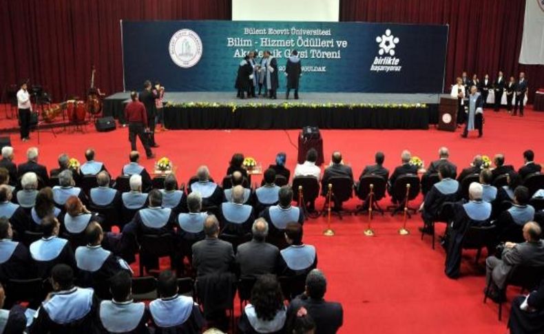 Beü'den Hayirsever Işadamlarina Hizmet Ödülü