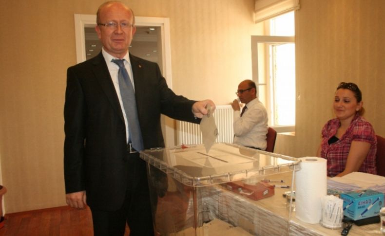 Beypazarı Ticaret Odası'nda Çalışkan yeniden başkan