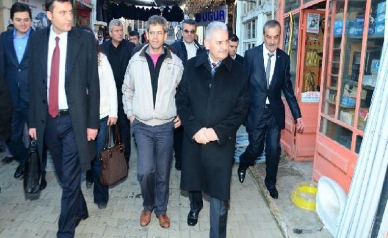 Binali Yildirim: 'ne Yaşam Tarziniza Ne Siyasi Düşüncenize Karişiriz, Bizim Için Önemli Olan Hizmet'