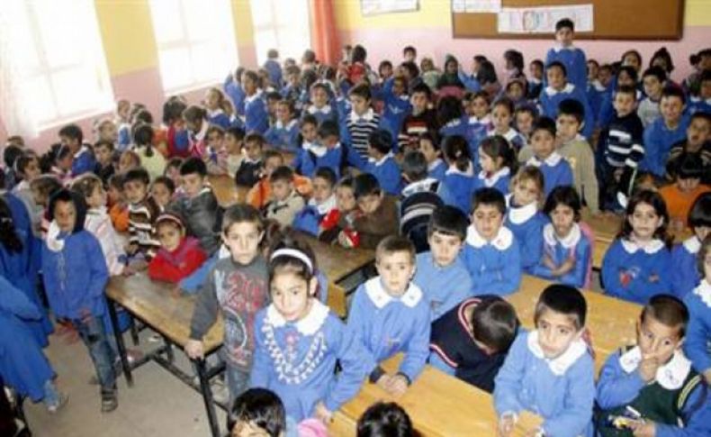 Bir sınıfta 133 öğrenci!